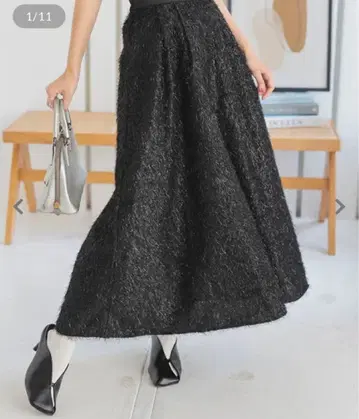 고베 레터스 라메 프린지 자카드 플레어 스커트 블랙 M (프리 사이즈)