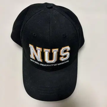 싱가포르 국립대학교 NUS 자수 로고 캡 블랙