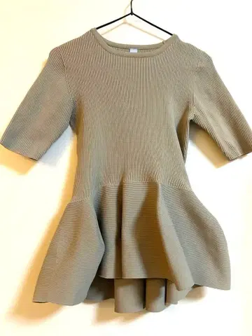 CFCL pottery top 8 페플럼 상의 베이지