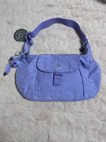 퍼플 숄더백 참 포함