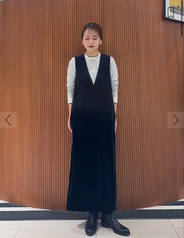 CABaN 소프트 벨로아 V넥 롱 원피스