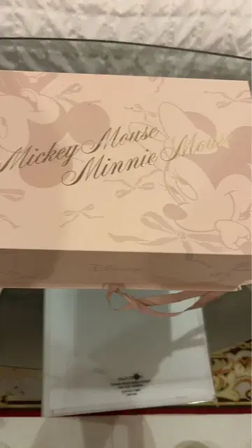 Disney 리본 포함 핑크 샌들