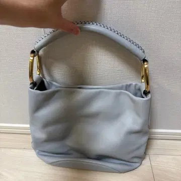 사자비 라이트 그레이 숄더백