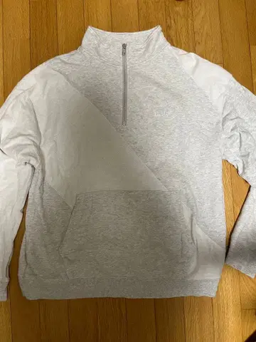 그레이 하프 지퍼 트레이닝복 huf