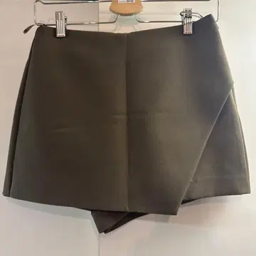 ZARA 스코트 미니 큐롯 브라운 XS