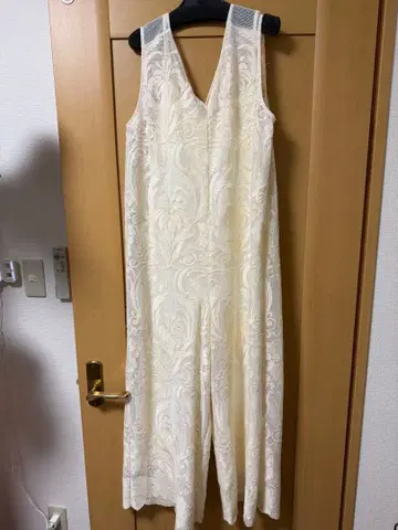 ameri 아이보리 살로펫 M