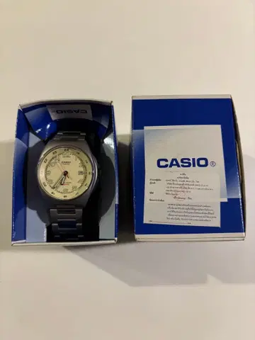 CASIO 쿼츠 손목시계 실버