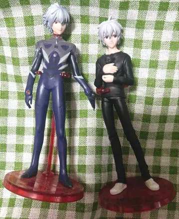 에반게리온 나기사 카오루 피규어