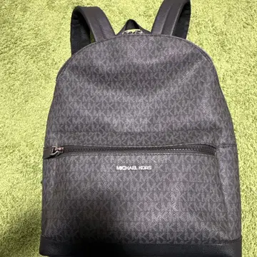 MICHAEL KORS 그레이 백팩