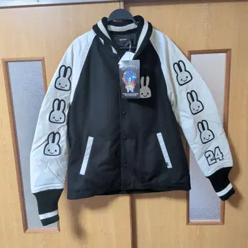 CUNE 토끼 자수 바시티 자켓