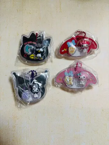 산리오 캐릭터즈 패키지 참 & 초코볼