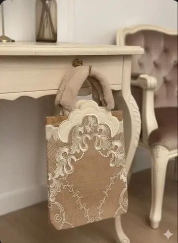 [ 새상품급 ] 카마쿠라 마들렌느 HANDO 레이스 자수 토트백