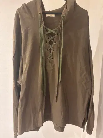 올리브 그린 레이스업 후드 후드티