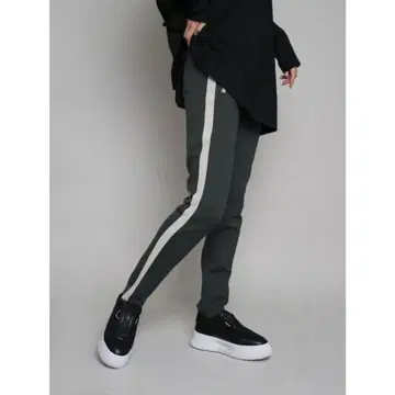 LASUD ACTIVE NORITAKE 조거 팬츠