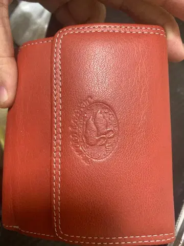 투덕 박스 가죽 지갑 가격 인하 가능