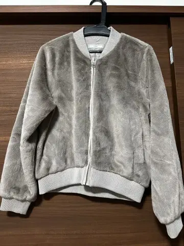 FENNEL 그레이 퍼 자켓