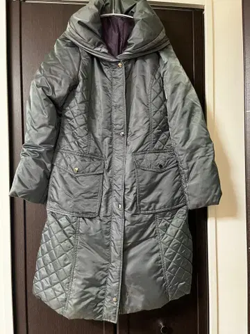 LA JOCONDE 그레이 그린 다운 자켓 코트