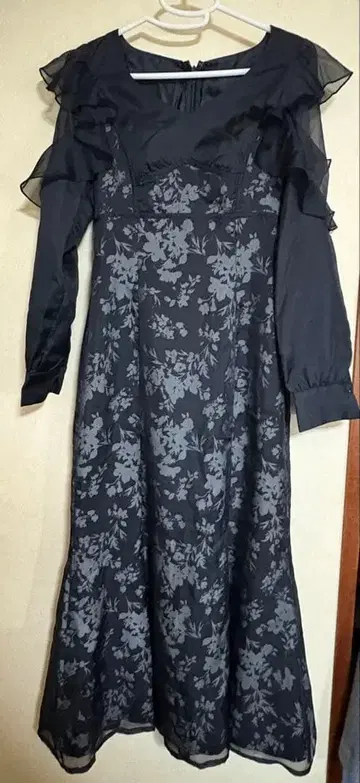 RESEXXY 꽃무늬 긴팔 원피스 택 포함 새상품