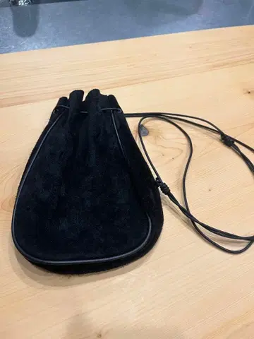 Hender Scheme 센즈백 스웨이드 블랙 복조리 핸더 스킴