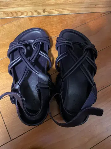 Elle shop 구매 다크 퍼플 스포츠 샌들 M 사이즈