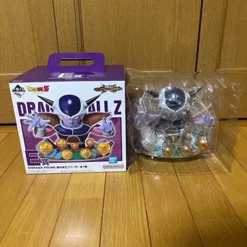 제일복권 드래곤볼 E상 프리저 피규어 악의 제왕 프리저 새상품급