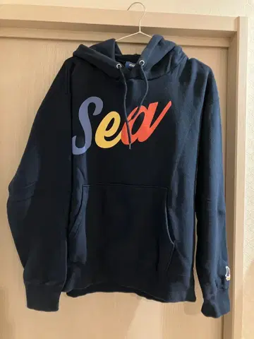 WIND AND SEA 후드티