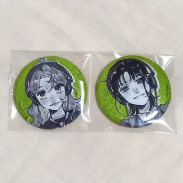 신경 쓰이는 사람이 남자가 아니었다 콜라보 카페 캔뱃지