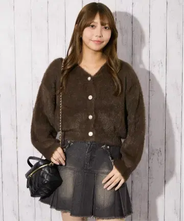 GORGE 다종 버튼 페더 가디건 브라운