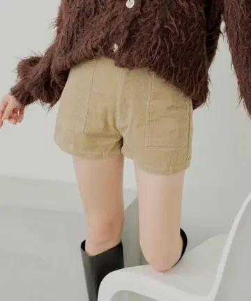 CHICO 코듀로이 숏팬츠