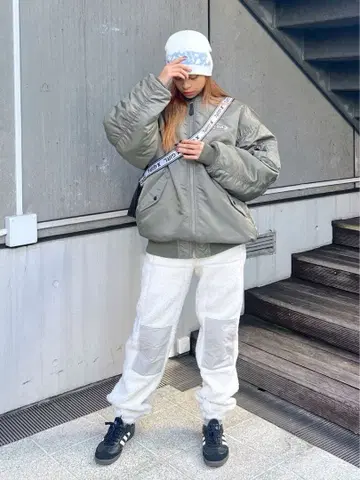 X-girl 복슬복슬 보아 팬츠 로고 자수 화이트 M