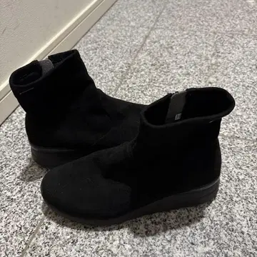 르꼬끄 스포르티브 블랙스 스웨이드 숏부츠 23