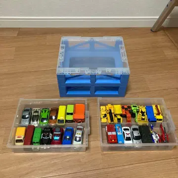 토미카 29대 수납 케이스 포함