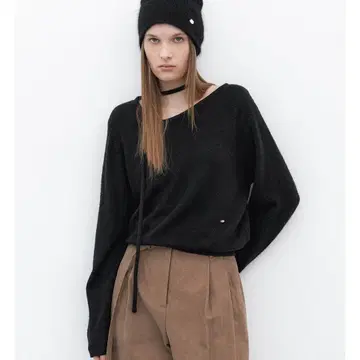 아틀리에 나인 니트 새상품