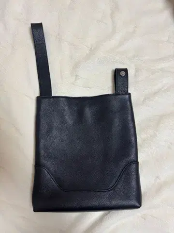 페레 레더모르비다 원 핸들 백 블랙