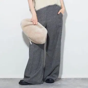 새상품급 23AW 정가 2.2만 울 헤링본 와이드 팬츠 플라주