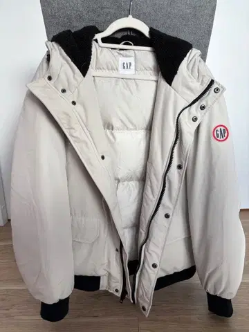 GAP 후드 부착 다운 자켓 L