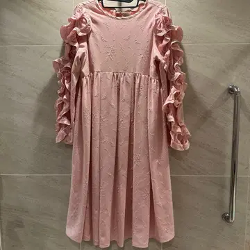 로지몬스터 프릴 소매 핑크 원피스