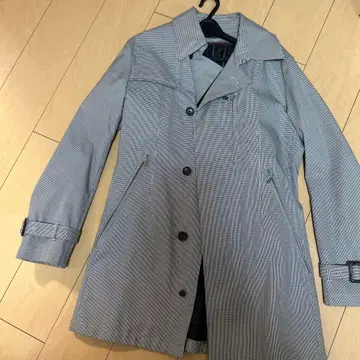 니콜 하운드투스 체크 패턴 코트