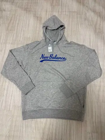 뉴발란스 후드티