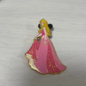 오로라 공주 핀 배지