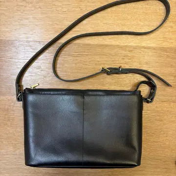 아워홈 OURHOME 스퀘어 숄더백 미니백