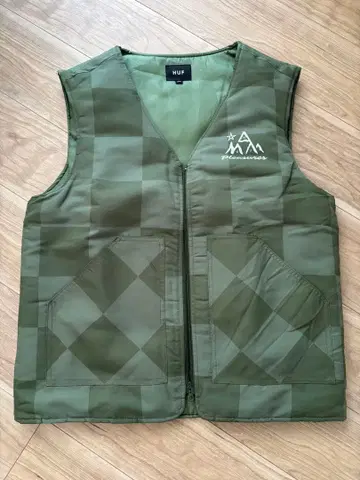 HUF 다운 베스트 카키색