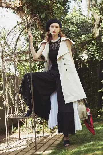 LA BELLE ETUDE 슬리브리스 쉬폰 도킹 트렌치코트