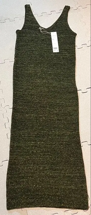 Stunning Lure 슬리브리스 드레스