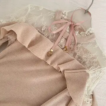 [ 새상품 ] 여성용 니트 프릴 스웨터 핑크