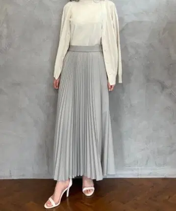 anuans 비대칭 플리츠 스커트 ( MINT )