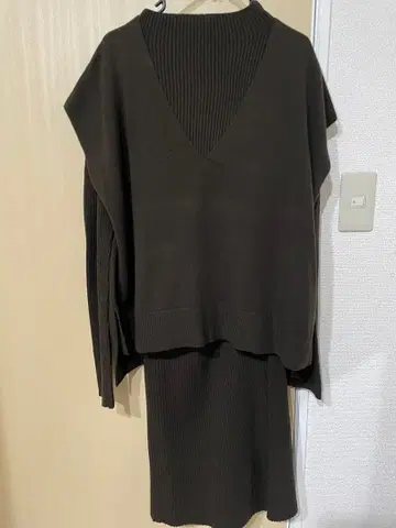 다크 브라운 니트 3종 셋업