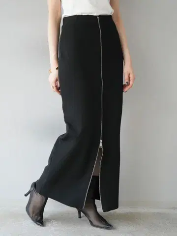 새상품 Lumier 뤼미에 프론트 지퍼 니트 타이트 스커트 블랙 F