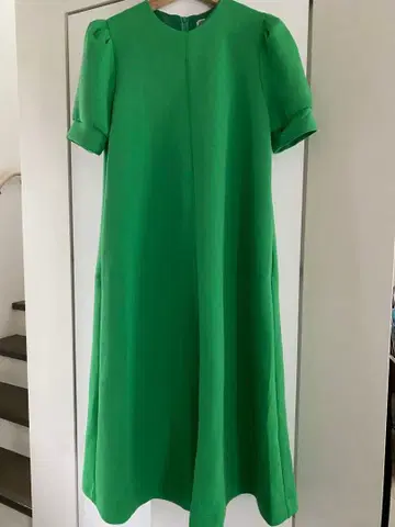 더블 스탠다드 클로징 그린 A라인 원피스