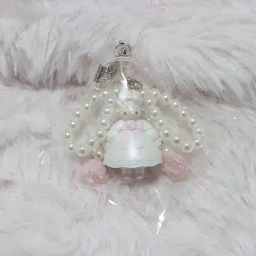 마론 크림 산리오 화이트 프릴 디자인 스트랩